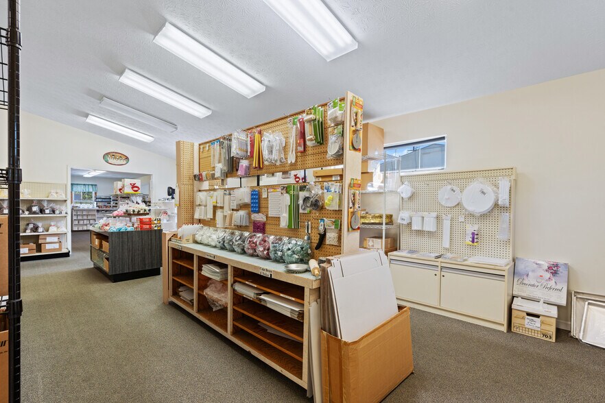 More Photos Of 3341 Dayton-xenia Rd, Dayton Storefront Retail Office For Sale