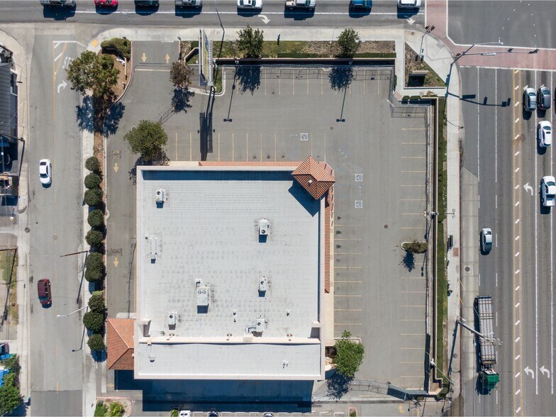 More Photos Of 7001 Westminster Blvd, Westminster Drugstore For Lease