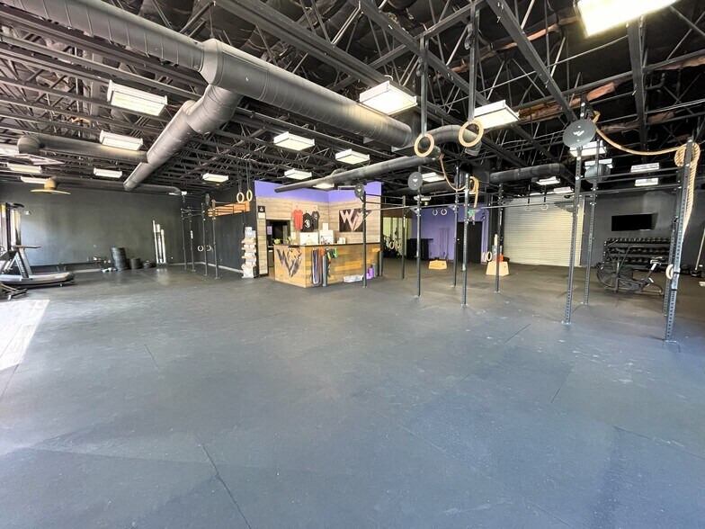 More Photos Of 770-780 Smithridge Dr, Reno Showroom For Lease