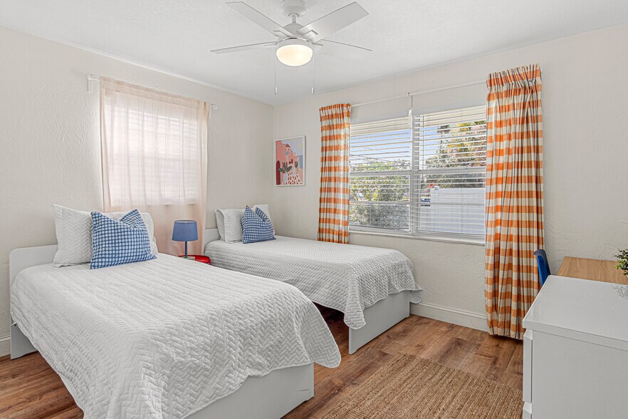 More Photos Of 5070 Orange Blvd, Port Orange Specialty For Sale