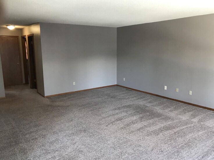 More Photos Of 2920 Warwick Loop, Bismarck Apartments For Sale
