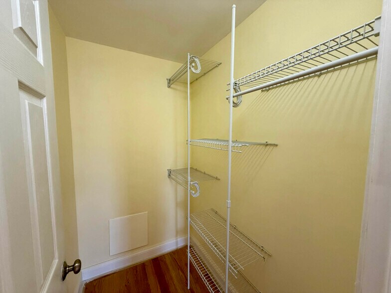 More Photos Of 1447 William St, Baltimore Apartments For Sale