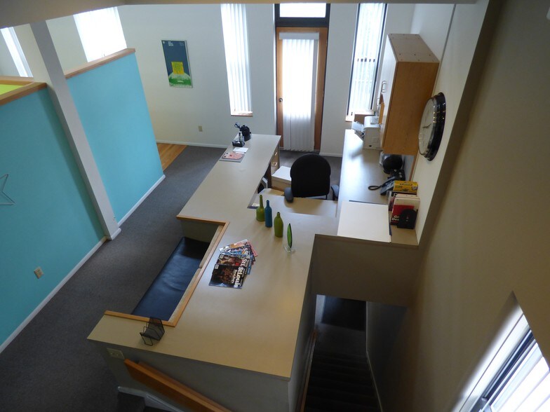 More Photos Of 4501-4509 Laclede Ave, Saint Louis Office For Sale