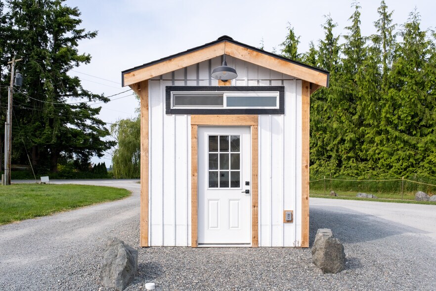 More Photos Of 14965 W Bow Hill Rd, Bow General Retail For Sale