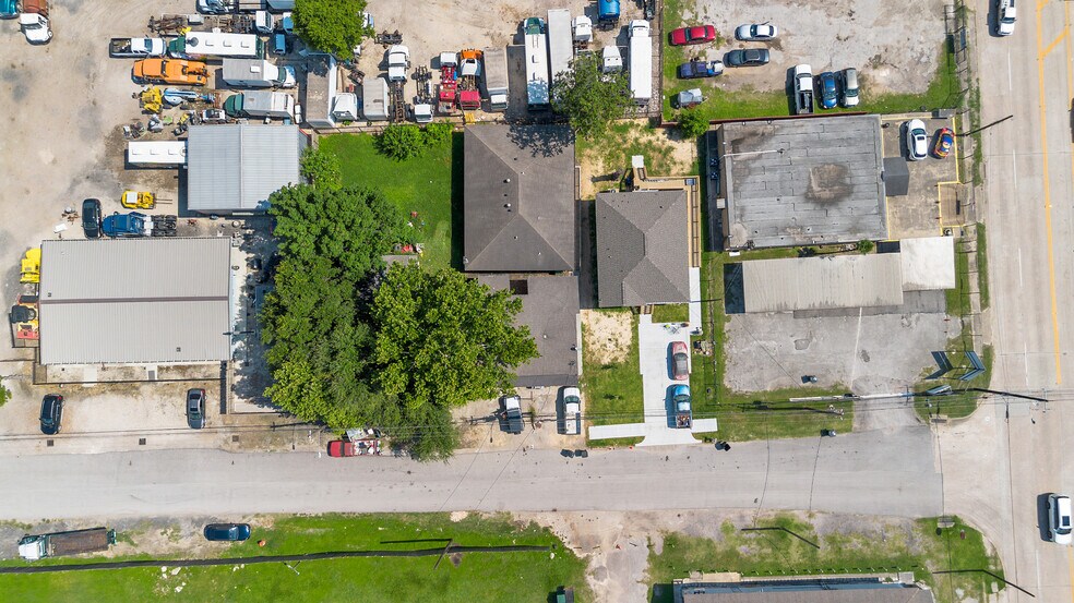 More Photos Of 8114 Stedman St, Houston Apartments For Sale
