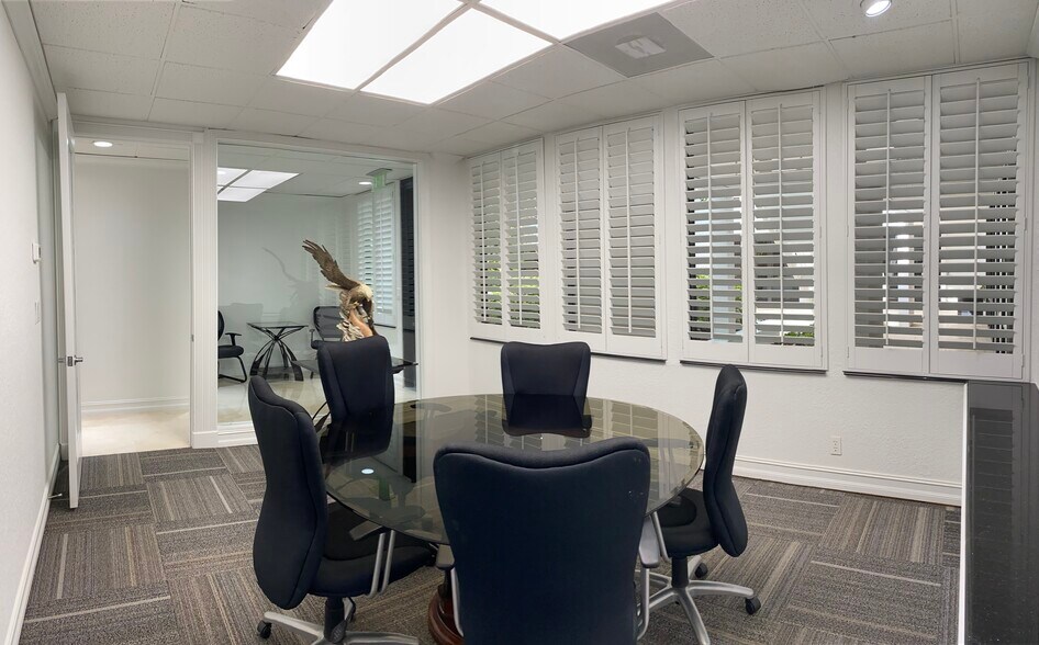 More Photos Of 2295 NW Corporate Blvd, Boca Raton Office Residential For Lease