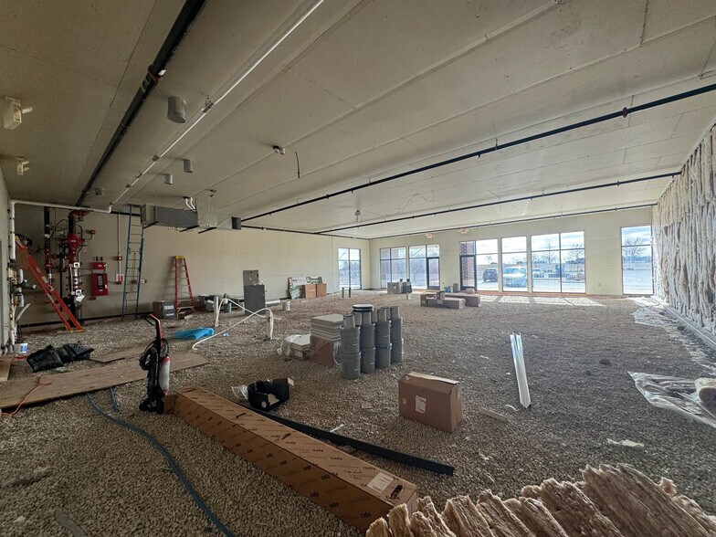 More Photos Of 155 Sweetwater Blvd, Port Washington Unknown For Lease