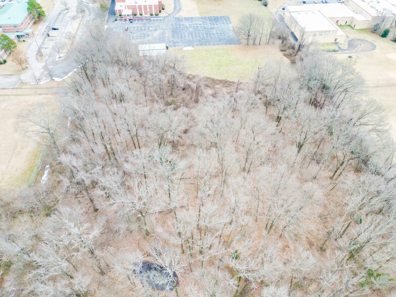 More Photos Of 3411 Covington Pike, Memphis Religious Facility For Sale