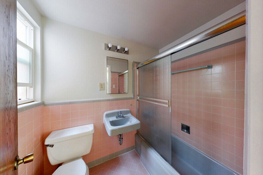 More Photos Of 1311 48th Ave, San Francisco Apartments For Sale