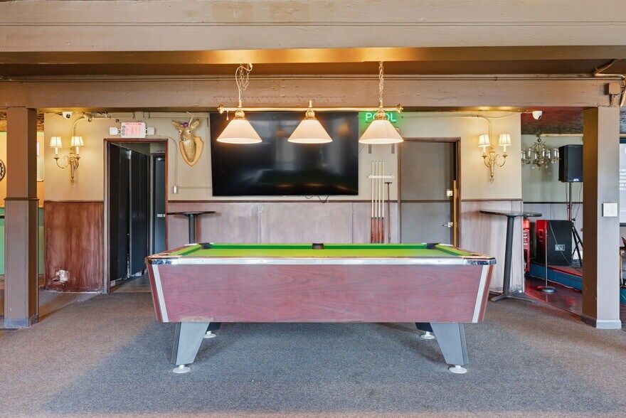 More Photos Of 2530 NE 82ND Ave, Portland Restaurant For Sale