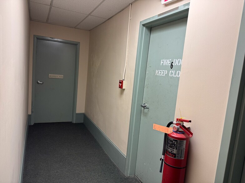 More Photos Of 243 E Main St, Alliance Apartments For Sale