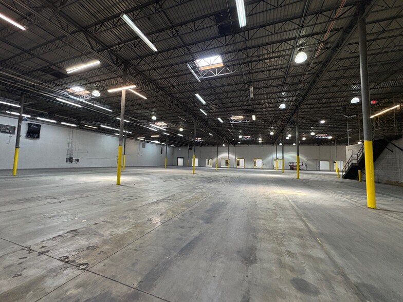 More Photos Of 4820 N Church Ln SE, Atlanta Warehouse For Lease