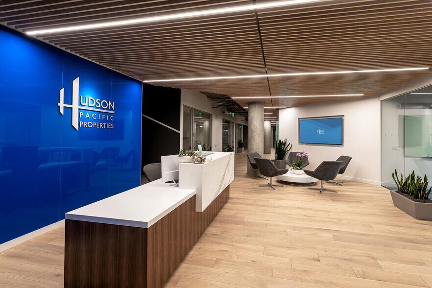 More Photos Of 333 Twin Dolphin Dr, Redwood City Office For Lease
