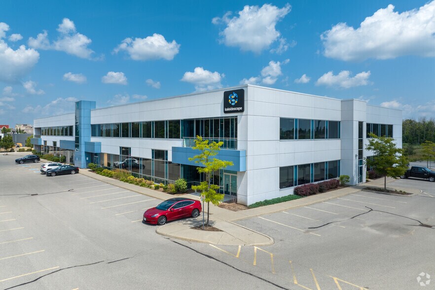 Primary Photo Of 630 Weber St N, Waterloo Office For Lease