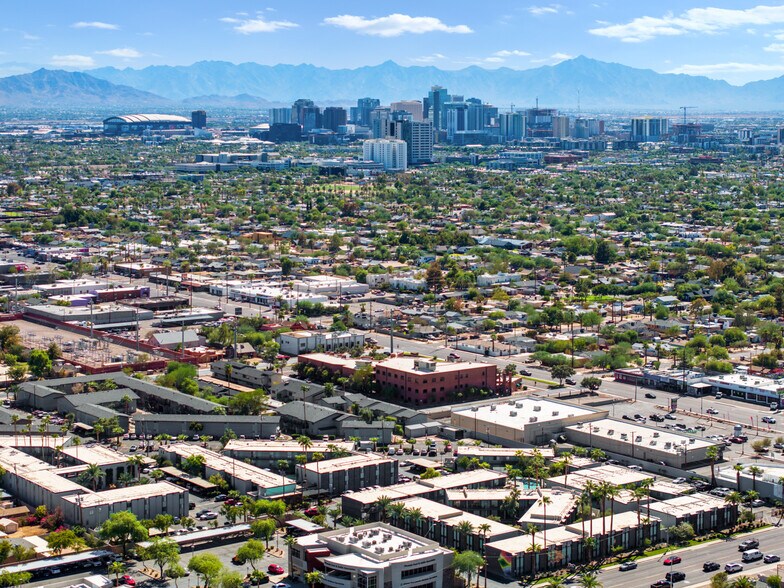 More Photos Of 2701 N 16th St, Phoenix Medical For Sale