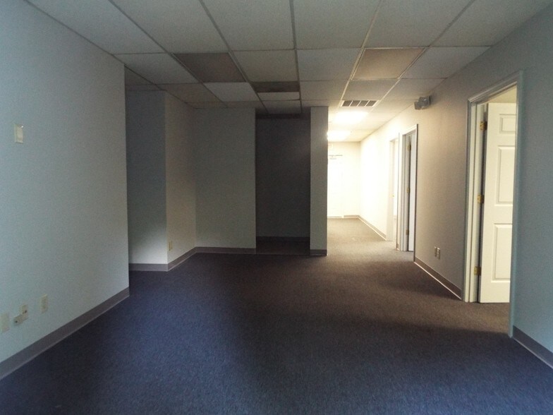 More Photos Of 1298 Rockbridge Rd, Stone Mountain Office For Sale