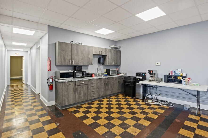 More Photos Of 9 Grimes St, Buffalo Industrial For Sale