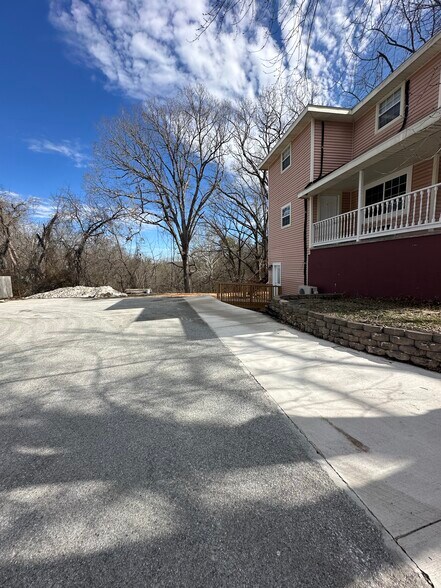 More Photos Of 115 E Van Buren, Eureka Springs Apartments For Sale