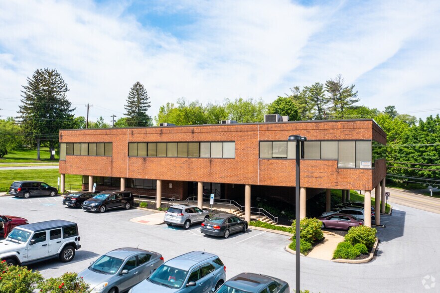 More Photos Of 3475 West Chester Pike, Newtown Square Office For Lease