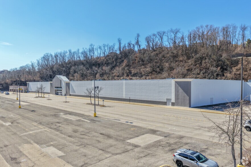 More Photos Of 700-720 Clairton Blvd, Pittsburgh Unknown For Lease