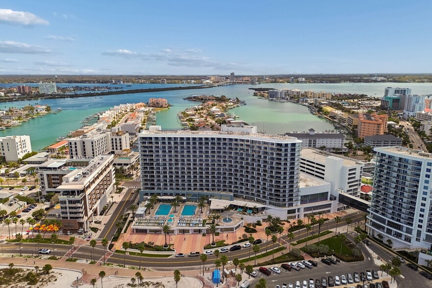 Primary Photo Of 400 Coronado Dr, Clearwater Beach Hotel For Lease