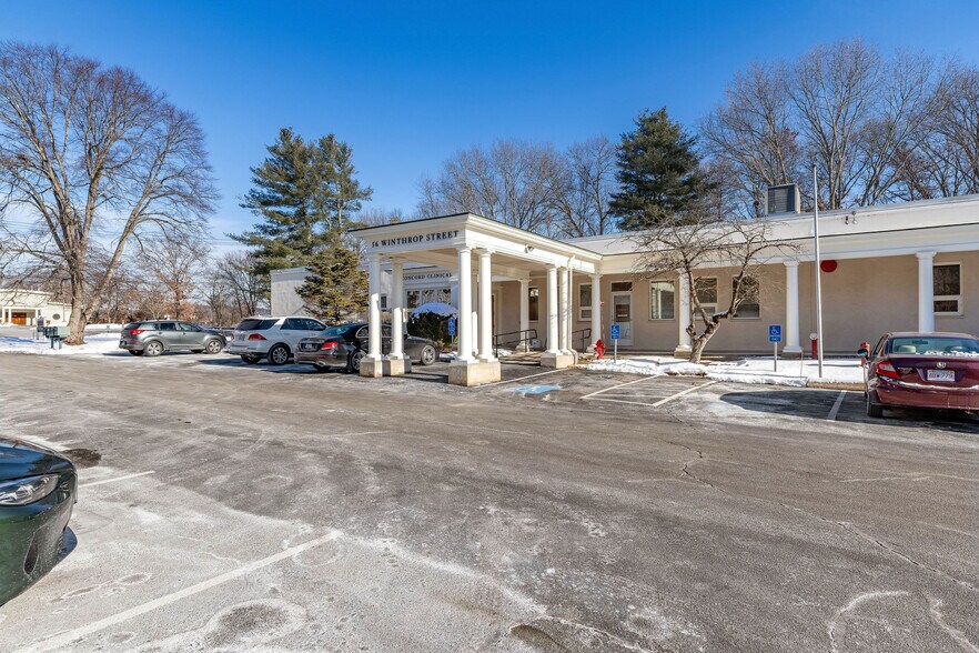More Photos Of 56 Winthrop St, Concord Medical For Lease
