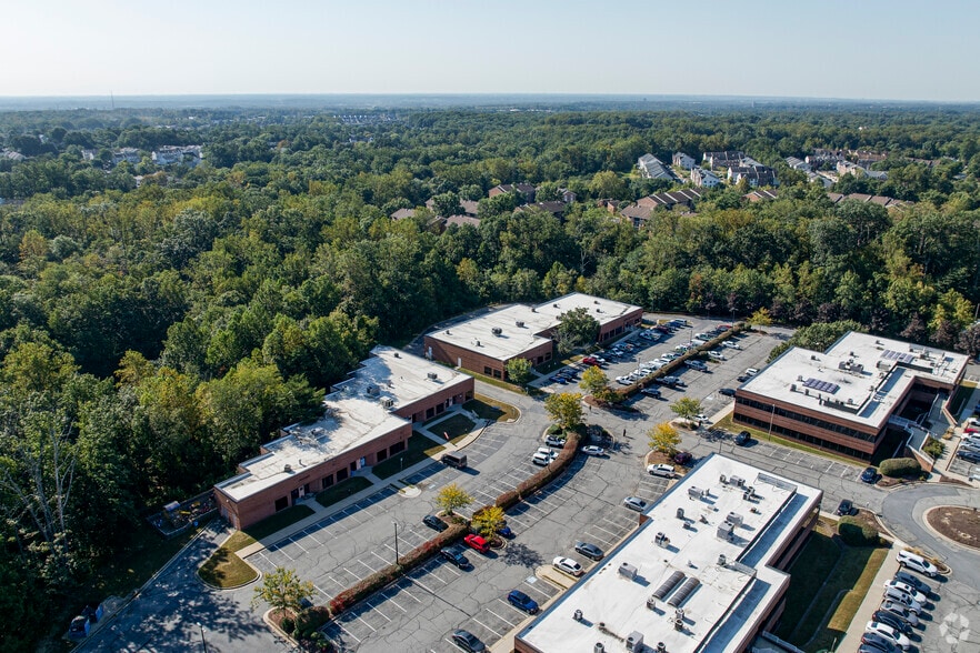 More Photos Of 4000 Blackburn Ln, Burtonsville Unknown For Lease