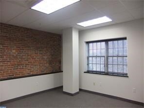 More Photos Of 422 Mill St, Bristol Office For Sale
