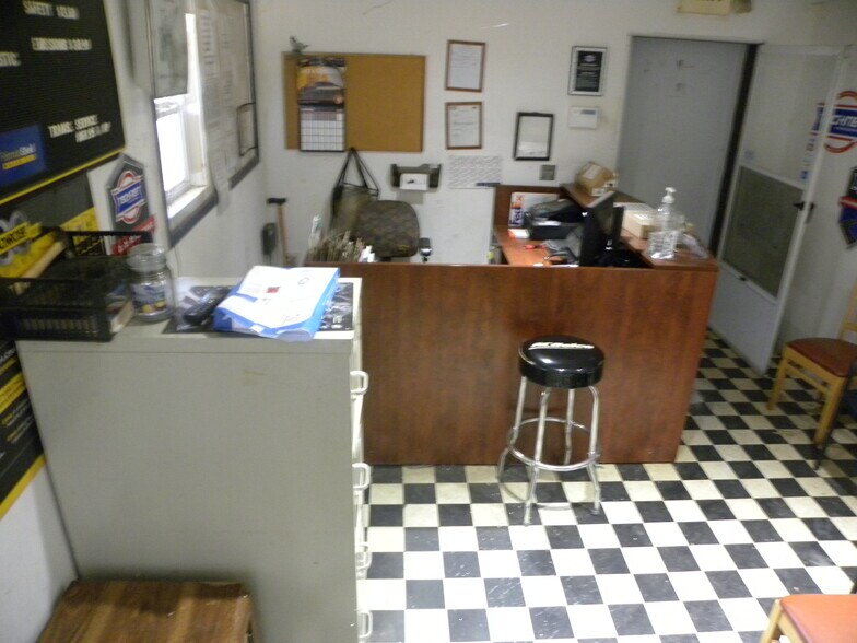 More Photos Of 3540 US Highway 1 S, Kittrell Flex For Lease