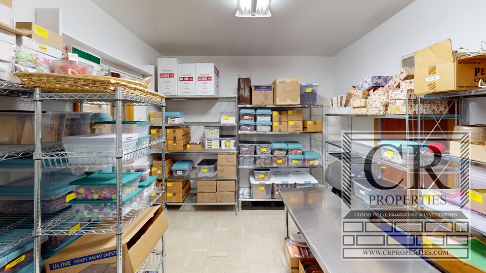 More Photos Of 269 Main St, Beacon Storefront For Sale