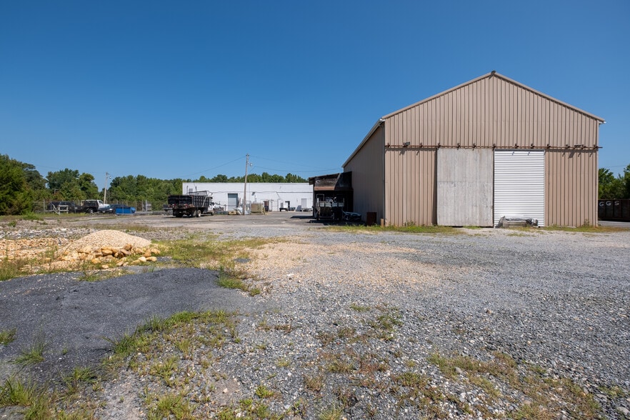 More Photos Of 7627 Leonardtown Rd, Hughesville Storefront Retail Office For Lease