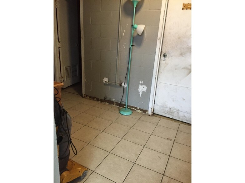 More Photos Of 223-225 Main St, Binghamton Auto Dealership For Sale