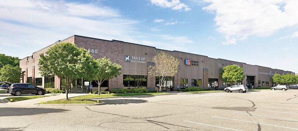 Primary Photo Of 670 E Travelers Trl E, Burnsville Unknown For Lease