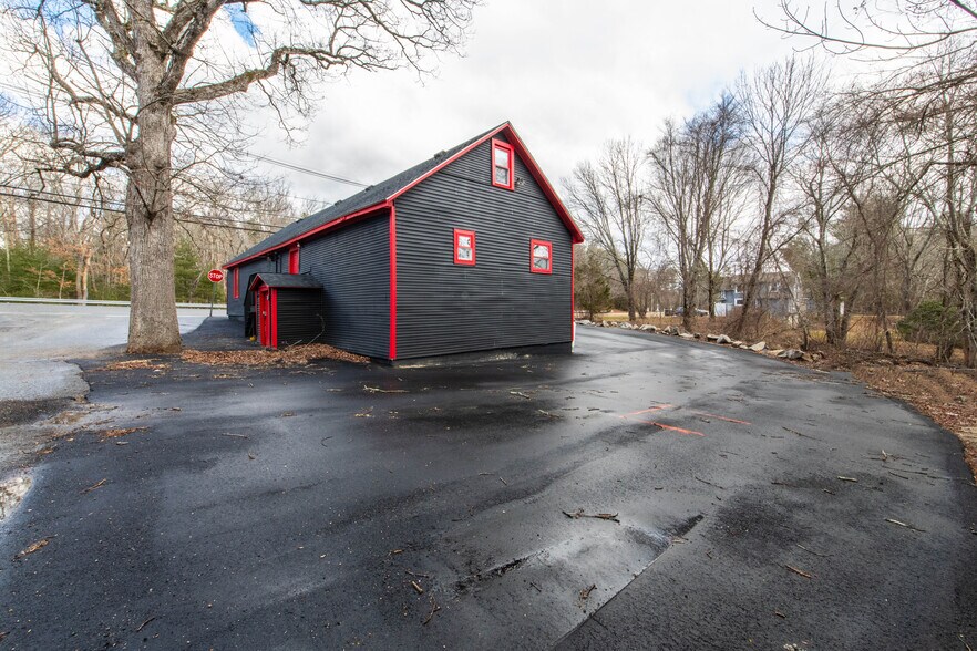 More Photos Of 120 Danielson Pike, Foster Freestanding For Sale