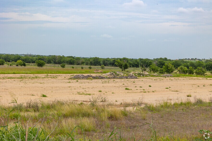 More Photos Of 1001 Rohde Road, Kyle Land For Lease