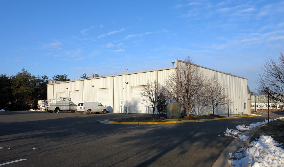 More Photos Of 8750 Virginia Meadows Dr, Manassas Warehouse For Lease
