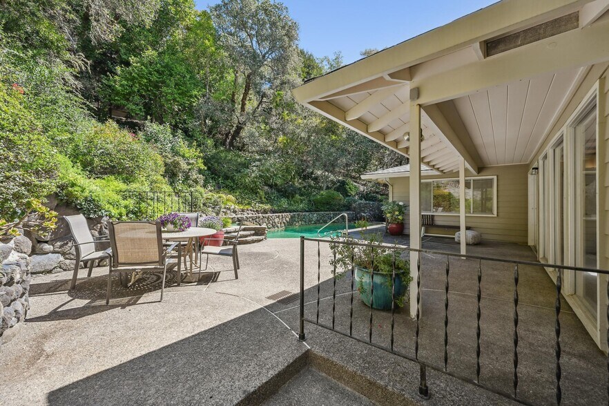 More Photos Of 135 Spring Grove Ave, San Rafael Multifamily For Sale