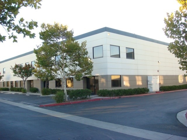 More Photos Of 28041 Smyth Dr, Valencia Light Manufacturing For Lease