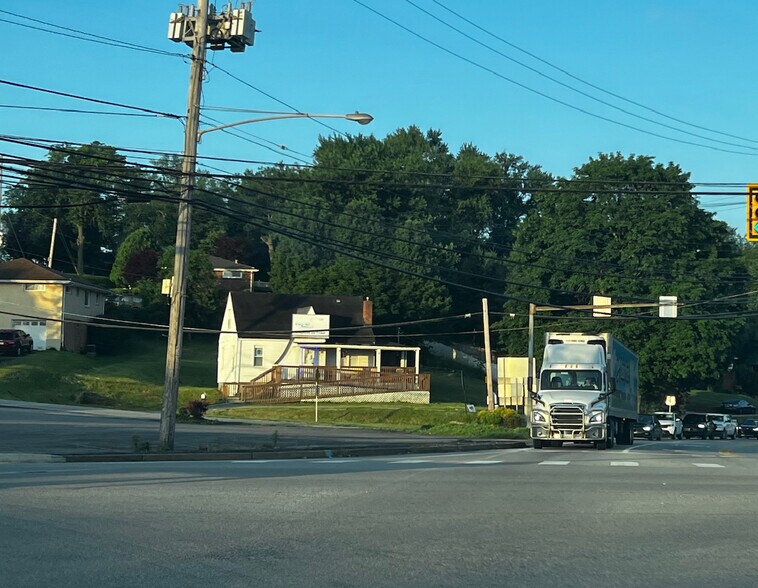 More Photos Of 1002 Preston Dr, North Versailles Freestanding For Lease