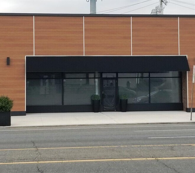 Primary Photo Of 4338 Austin Blvd, Island Park Storefront For Lease