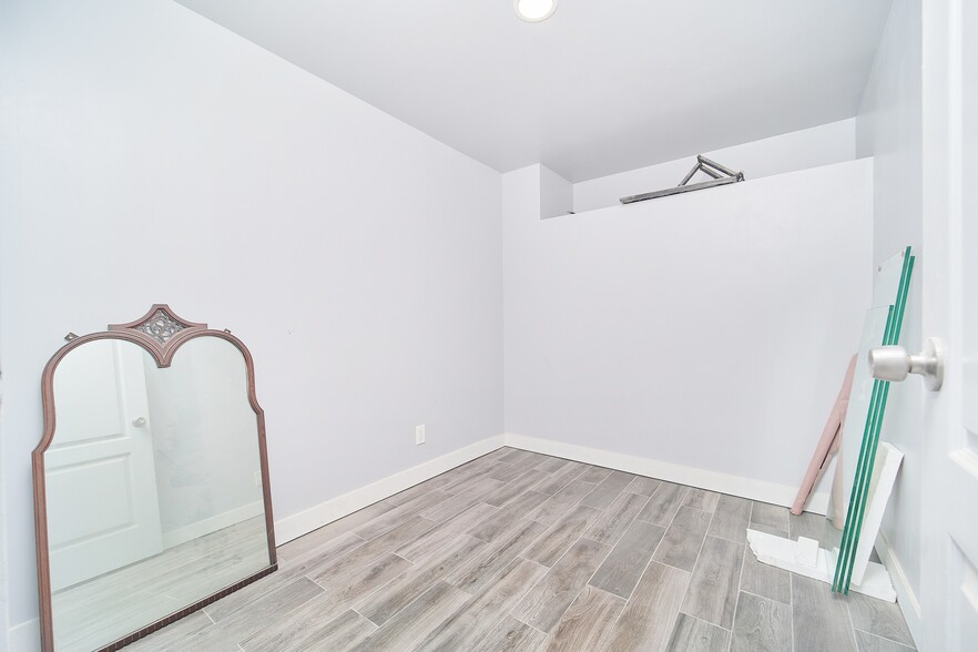 More Photos Of 177 E 117th St, New York Apartments For Lease