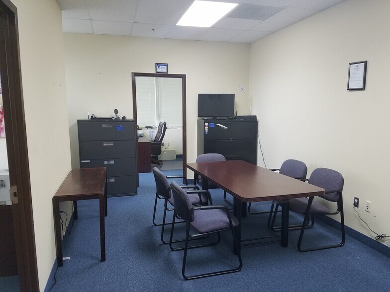 More Photos Of 8860 Columbia 100 Pkwy, Columbia Medical For Sale