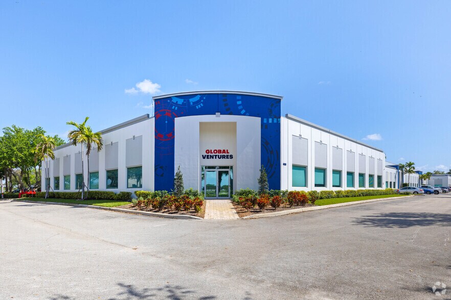More Photos Of 3998 FAU Blvd, Boca Raton Unknown For Lease