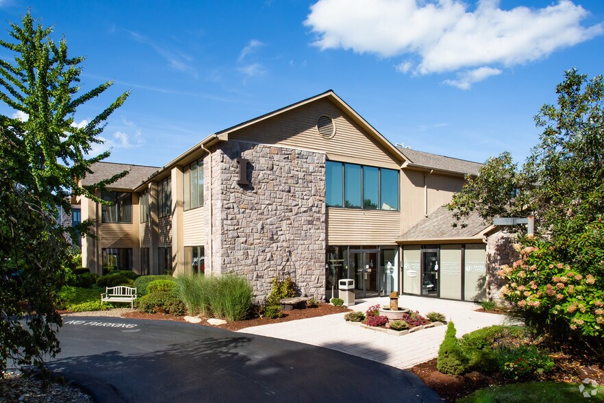 More Photos Of 101 Bradford Rd, Wexford Medical For Lease