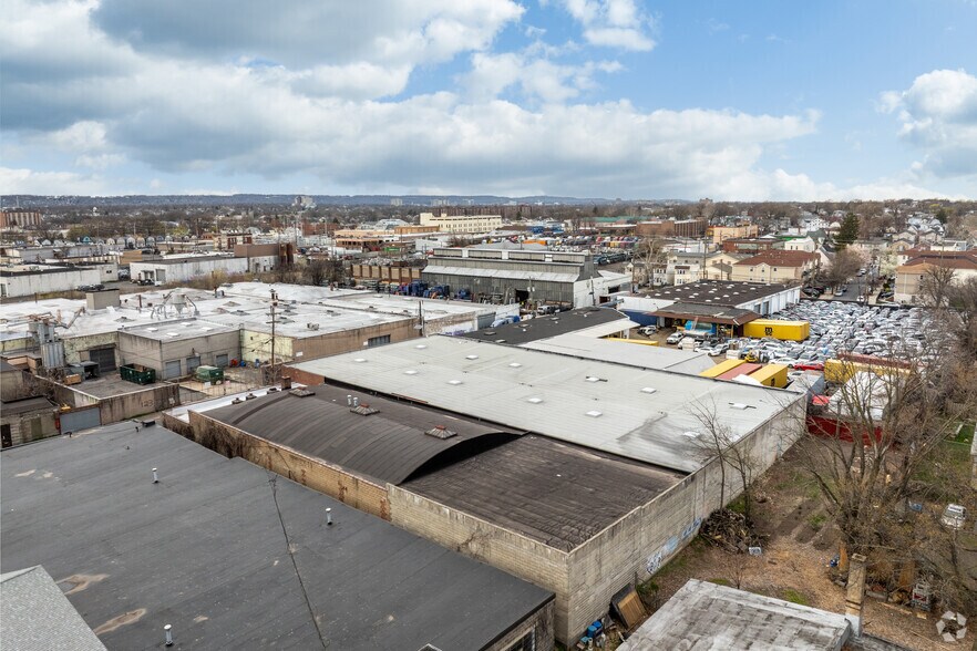 More Photos Of 120-122 S 20th St, Irvington Warehouse For Lease