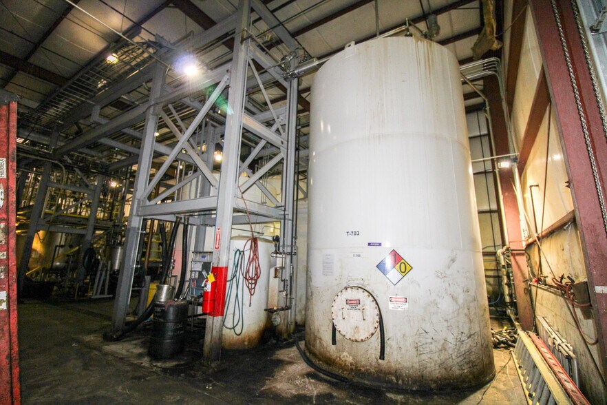 More Photos Of 5640 44th Ave S, Clinton Industrial For Sale