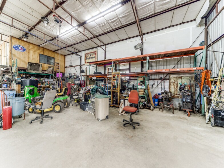More Photos Of 40175 Interstate 10 W, Boerne Industrial For Sale