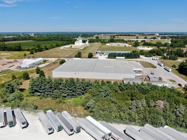 More Photos Of 100 Forest Ln, Beardstown Manufacturing For Sale