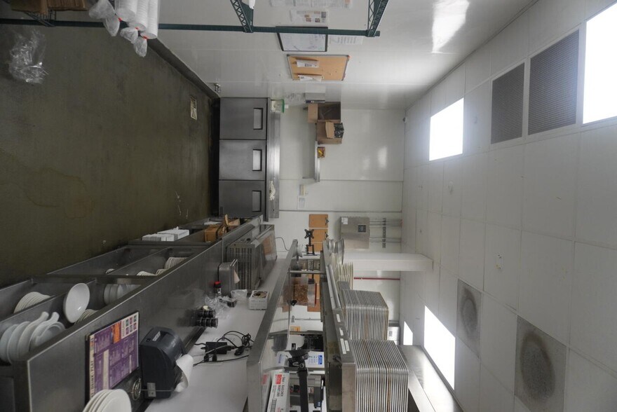 More Photos Of 730-760 Coleman Blvd, Mount Pleasant General Retail For Lease