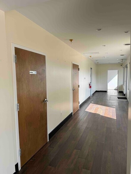 More Photos Of 1600 Princess Anne St, Fredericksburg Storefront Retail Office For Sale